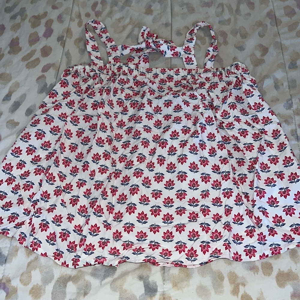 Floral tank